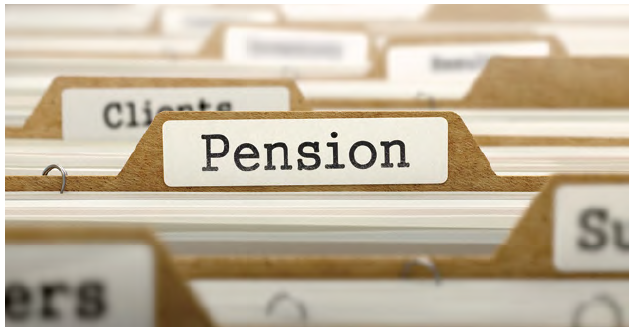 쌓여있는 서류 더미 사이로 "Pension" 문구가 돋보입니다. 해당 문구에 포커스가 되어있고, 주변은 흐림 처리 되어있는 이미지 입니다.