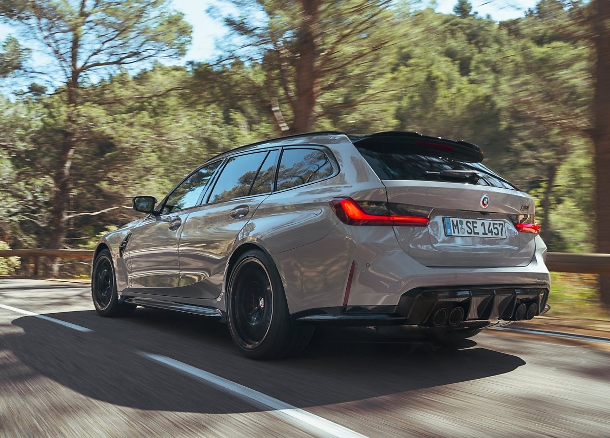 BMW M이 공개한 'M3 투어링'의 독일 뉘르부르크링 서킷 랩타임은 7분35초60이다. BMW M에 따르면 이는 왜건 중 가장 빠른 랩 타임.